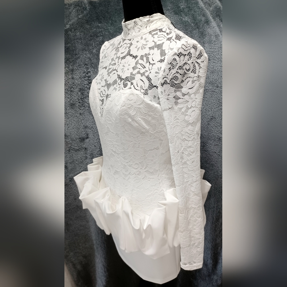 NWT Club London Antheia White Lace Long-Sleeve Peplum Mini Dress US Size 2 - Picture 7 of 11